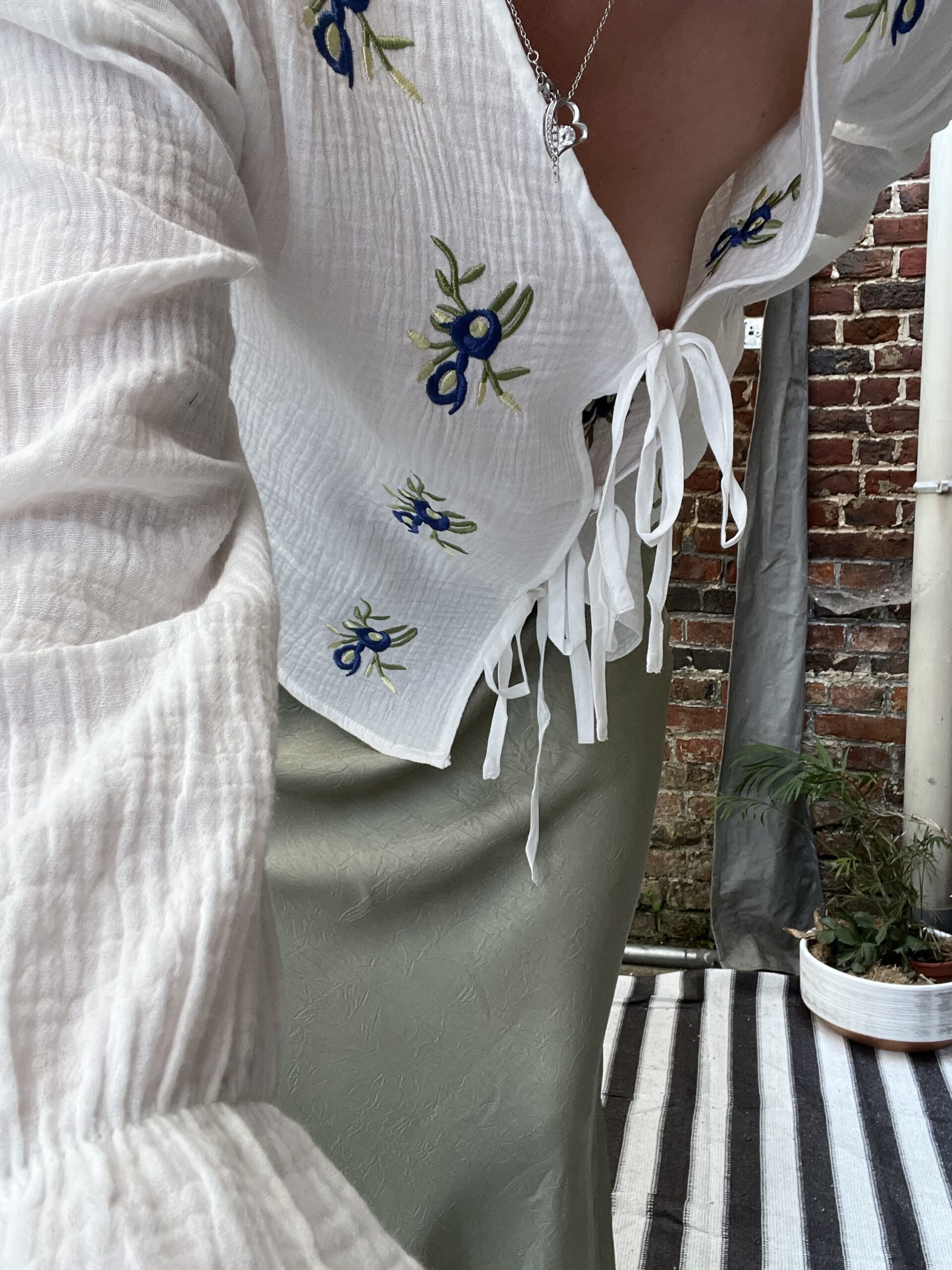 Blouse Olive – Image 2
